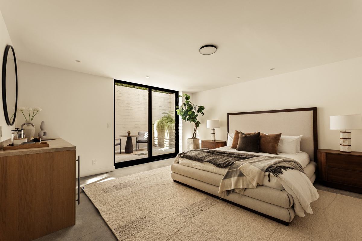 929 Hilldale Avenue, West Hollywood, CA 90069: Bedroom with glass doors