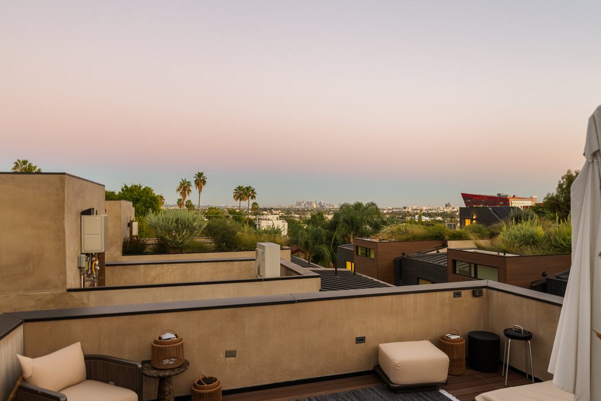 929 Hilldale Avenue, West Hollywood, CA 90069: Evening view from the roof deck